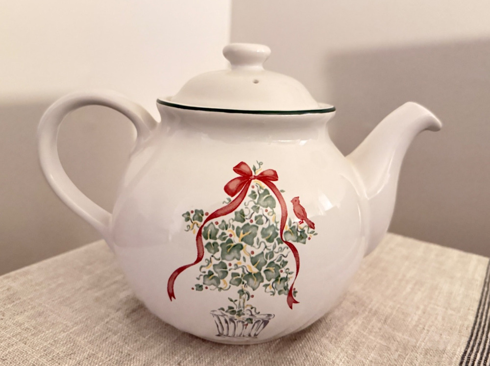 🎄 Corelle Callaway Holiday Teapot & Lid | 6-Cup | Corning Corelle Stoneware